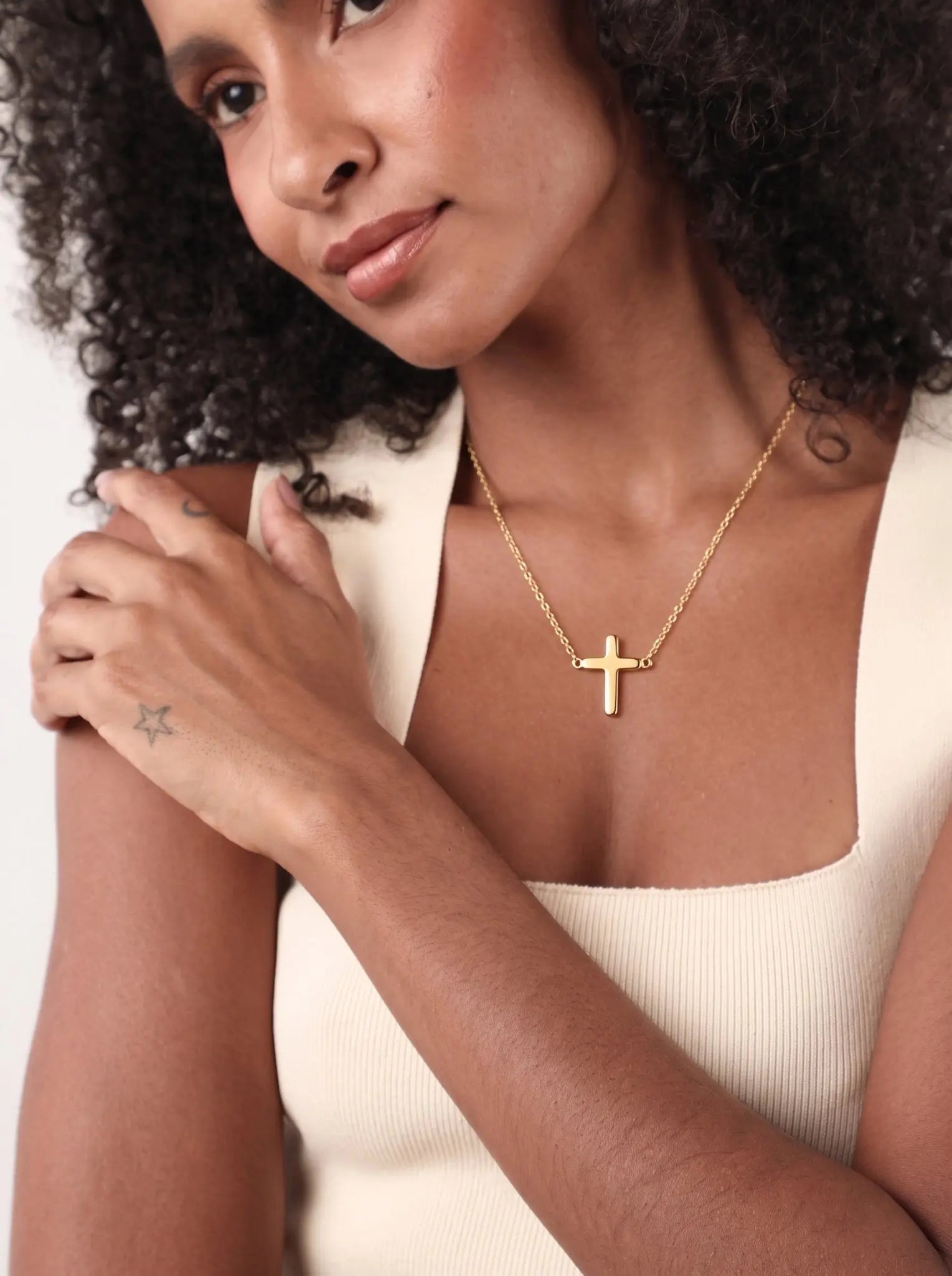 Faith — Gold Cross Necklace - EMET